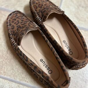 Osslue Leopard Print Suede Loafer